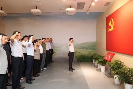 说明: //zzb.betvictorweide.com/__local/E/84/24/EBFC0450DB99A849A0D2350B3BA_DA24301E_3720B.jpeg